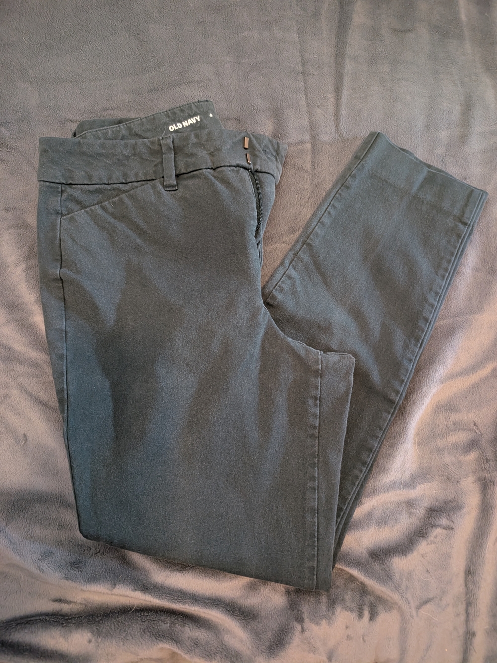 Old Navy Women’s Ankle-Length Straight Pants in Charcoal